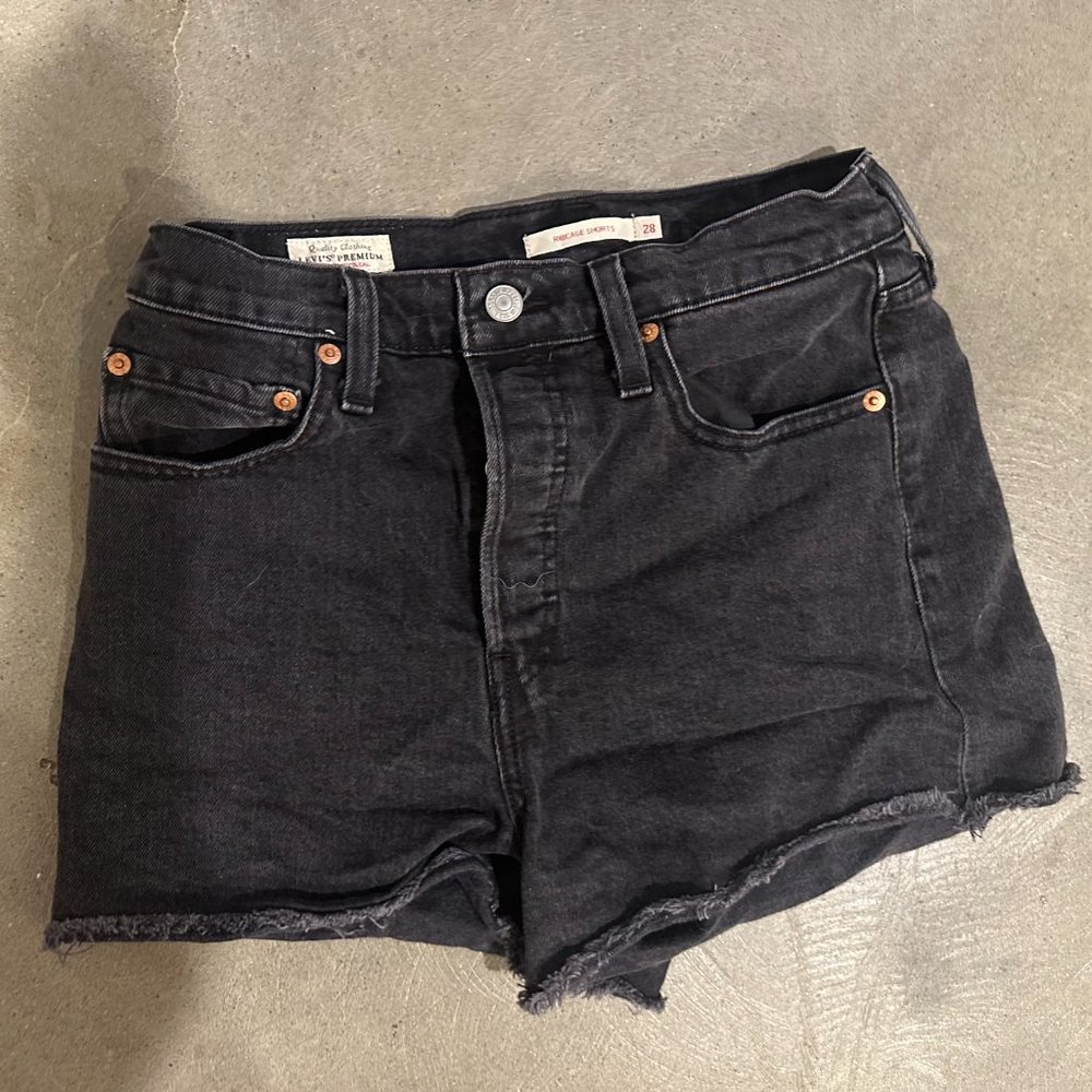 Levi's Premium Ribcage Black Short